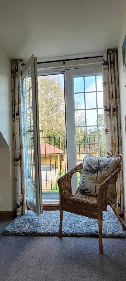 Bed and Breakfast Ha'Penny Acre Sherfield English Esterno foto